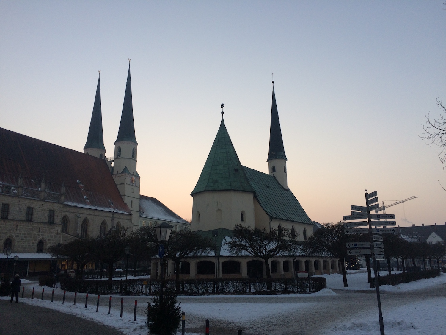 Altötting: Gnadenkapelle und gotische Stiftspfarrkirche
