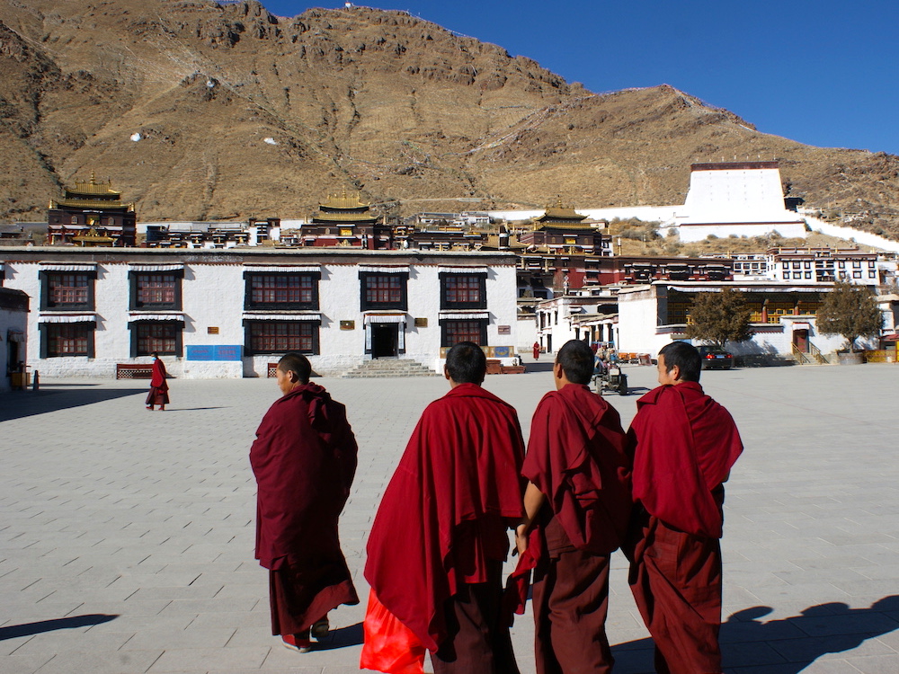 Tibet: Monks in Shigatse